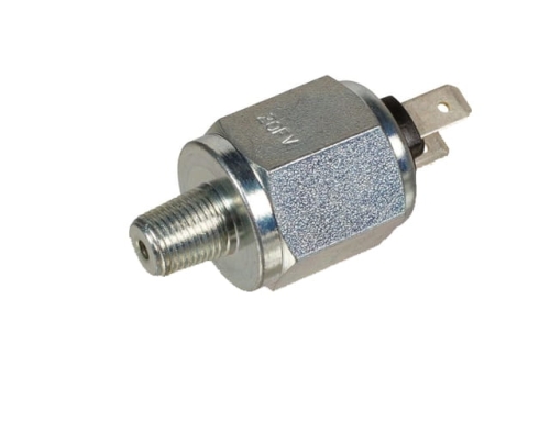 87584696 CZUJNIK STOP PRZY POMPIE HAMULCOWEJ NEW HOLLAND, CASE IH, STEYR