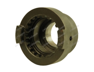 TULEJA PRZYSTAWKI przedniego napędu  NEW HOLLAND TD80 TD90 TD95 TD5010 TD5020 TD5030 TD5040 TD5050 TD5.95 TD5.105 TD5.115 CASE JX70 JX80 JX90