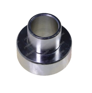 TULEJKA NEW HOLLAND  T4.105, T4.115, T4.55, T4.65, T4.95, T5.95, TD60, TD70, TD80, TD90, TD95, CASE 105C EP, 115C, 45A, 55A, 55C, 65A, 65C, 75A, 75C, 85A, 85C EP, 95A, 95C EP, Farmall JX, Farmall 100JX,FORD 3830, 3435, 3935, 4135, 5102972, 4997697