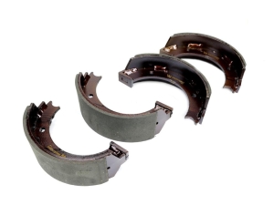 Szczęka hamulcowa DEUTZ. FENDT Waryński (Sprzedawane po 4 )