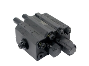 Rozdzielacz hydrauliczny do ładowaczy czołowych 2-sekcyjny (1 x sekcja pływająca) max przepływ 90L  - sterowany na linkę i joystick VOIMA