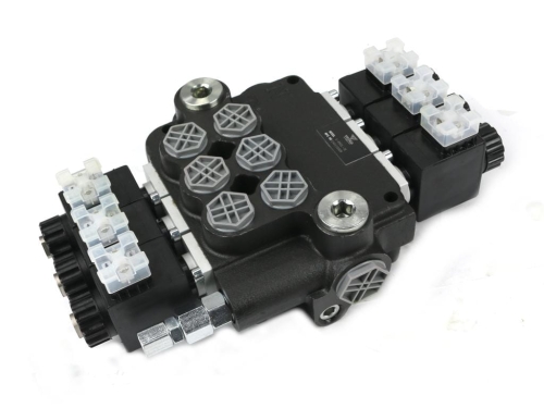 Rozdzielacz hydrauliczny 3-sekcyjny sterowany elektrycznie 12V 80L VOIMA-97116