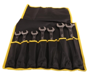 Zestaw kluczy płaskooczkowych z grzechotką w pokrowcu 7 szt rozmiary 18-24 w standardzie ASME B107-2010   Waryński