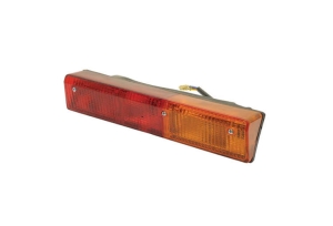 LAMPA TYLNA PRAWA MASSEY FERGUSON 233, 254, 254C, 254CF, 254S, 273, 274, 274C, 274CF, 274S, 274SK, 283, 284, 284S, 293, 294, 294C, 294S, 675, 690, 698, 699, 1425886M92