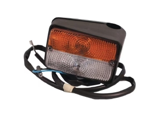 LAMPA KIERUNKOWSKAZU POZYCYJNA PRAWA RENAULT CLAAS Ares 540, Ares 546, Ares 547, Ares 550, Ares 556, Ares 557, Ares 566, Ares 567, Ares 577, Ares 610, Ares 616, Ares 617, Ares 620, Ares 626, Ares 630, Ares 636, Ares 640 (5146291)