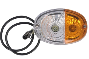 LAMPA BOCZNA PRAWA JOHN DEERE 6230PR, 6330, 6330PR, 6430PR, 6530PR, 6630PR, 6830PR, 6930PR, 6105M, 6115M, 6125M, 6130M, 6140M, 6150M, 6170M, 6105R 6115R, 6125R, 6130R, 6140R, 6150R, 6170R, AL171053