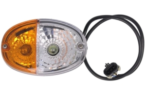 LAMPA BOCZNA LEWA JOHN DEERE 6230PR, 6330, 6330PR, 6430PR, 6530PR, 6630PR, 6830PR, 6930PR, 6105M, 6115M, 6125M, 6130M, 6140M, 6150M, 6170M, 6105R 6115R, 6125R, 6130R, 6140R, 6150R, 6170R, AL171029