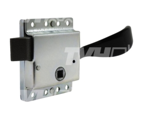 ZAMEK DRZWI LEWY CASE 2400,444,384, 484, 584, 684, 784, 884, 385, 485, 585, 685, 785, 885, 395, 495, 595, 695, 795 (3112460R91)