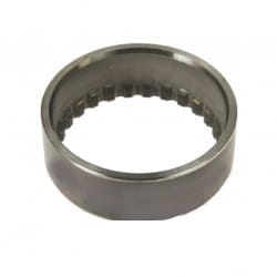 TULEJKA WAŁKA MASSEY FERGUSON 3095, 3120, 3125, 3635, 3645, 3655, 3670, 3690, 6170, 6180, 6190, 8120, 8110, 8130, 8140, 8150, 8160, 6470, 6465, 6475, 6480, 6485, 6490, 6495, 6497, 6499, 8210, 8220, 8240, 8250, 3712720M1, 3712720M2