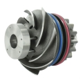 POMPA WODY JOHN DEERE 8130, 8230, 8230T, 8330, 8330T, 8430, 8430T, 8530, 9230 RE530194, RE523828